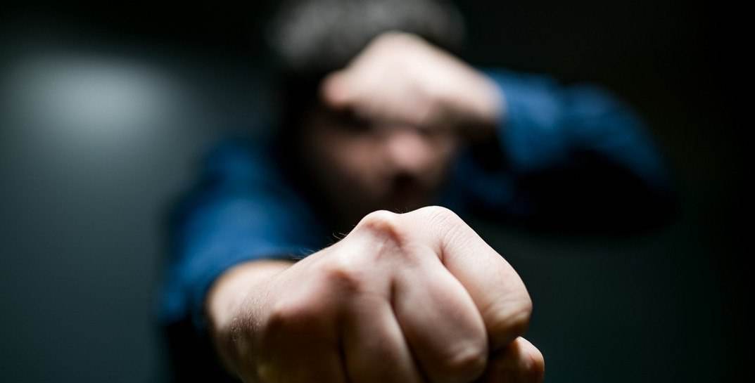 В Климовичском районе 16-летний подросток избил нового парня бывшей возлюбленной и заработал уголовку