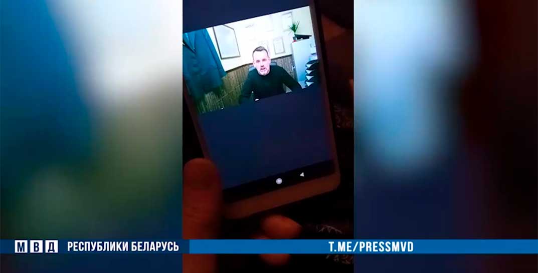 Мошенники перешли на новый уровень — теперь звонят по видеосвязи из кабинета и с удостоверением