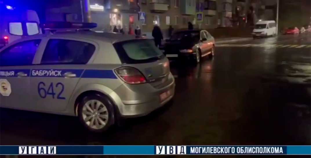 В Бобруйске в ДТП погибла женщина. Она переходила дорогу по нерегулируемому пешеходному переходу