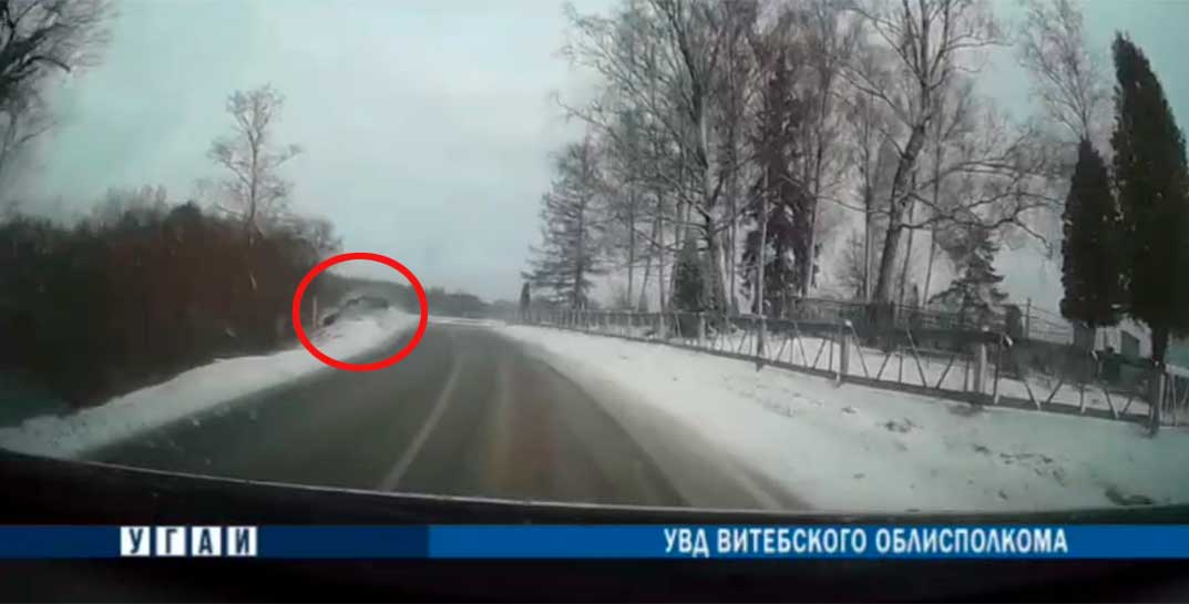 Трагедия в Полоцком районе: автомобиль вылетел с трассы в реку, погиб 11-летний ребенок