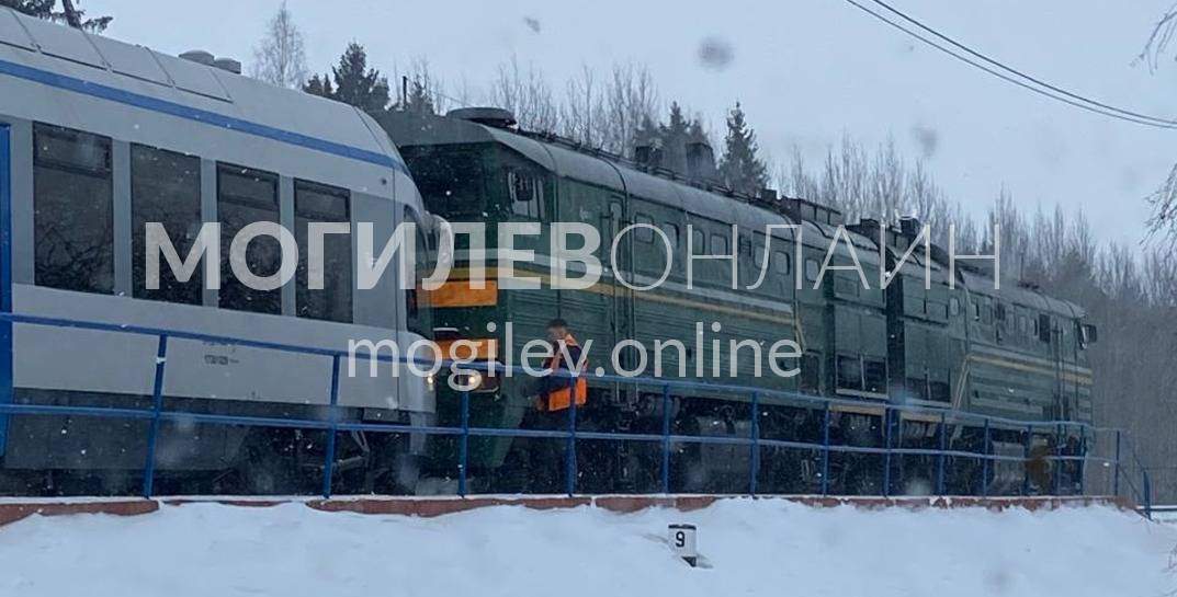 Поезд, который следовал из Орши в Могилев, сломался в дороге