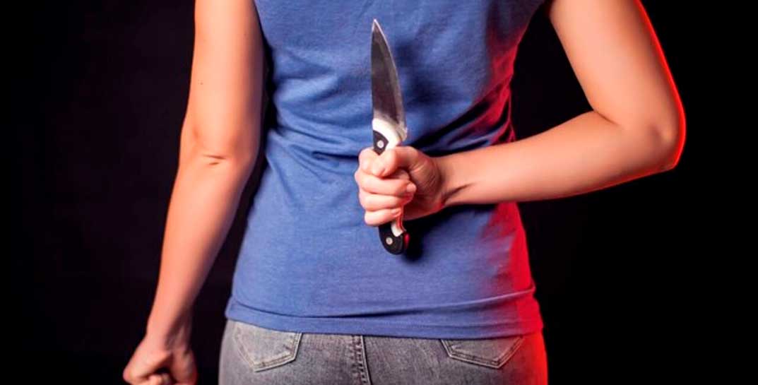 Жительница Речицы порезала ножом супругу шею за то… что тот не забрал ребенка из детского сада