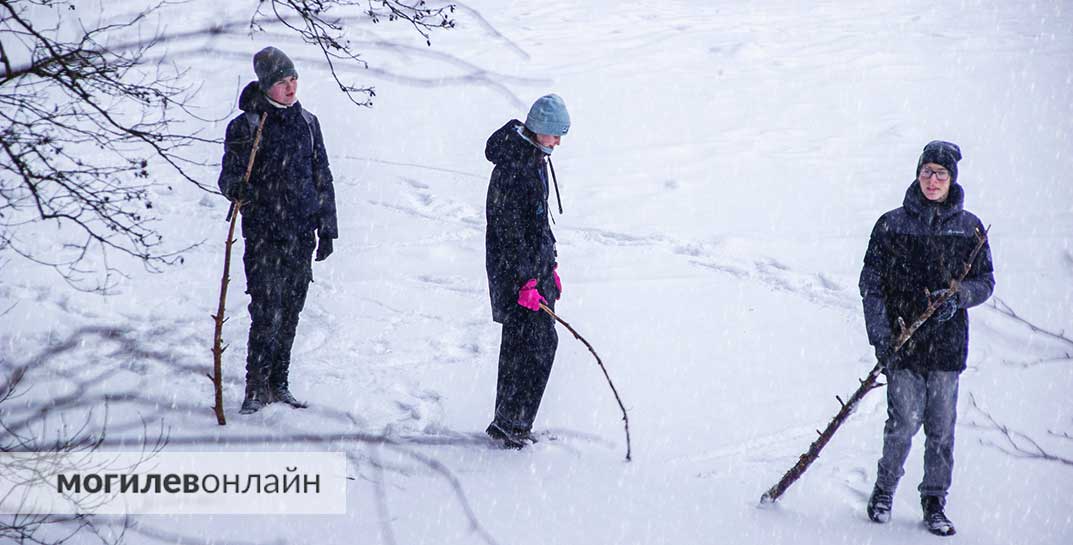 Завтра в Могилеве снежно, ветрено и гололед: синоптики объявили оранжевый уровень опасности