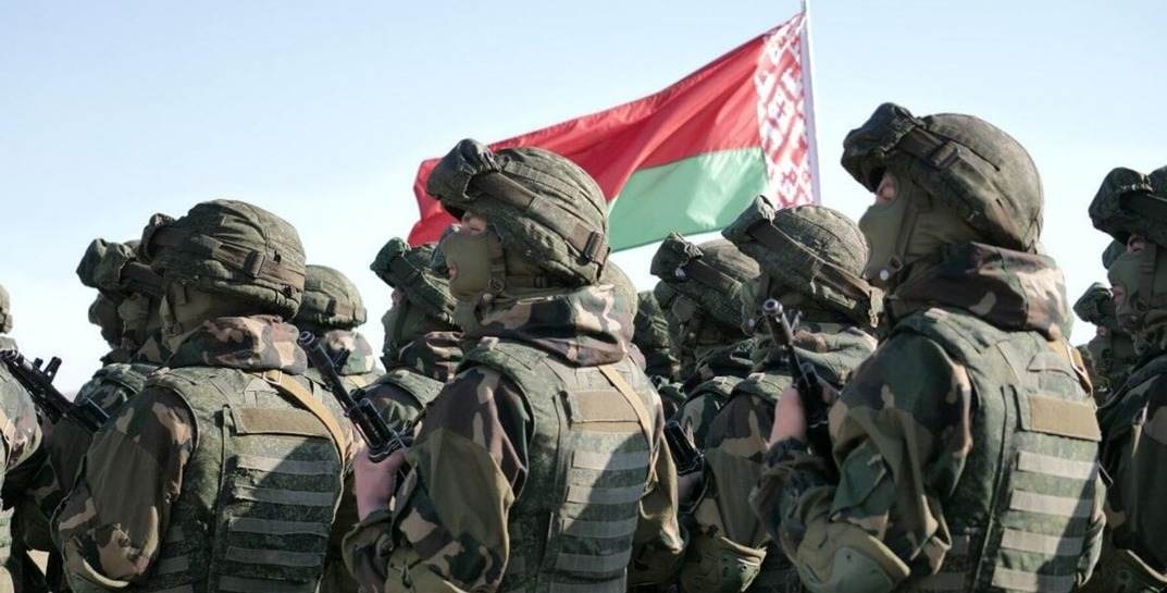 В Минобороны объяснили новые условия применения белорусскими военными оружия. Вот что об этом нужно знать