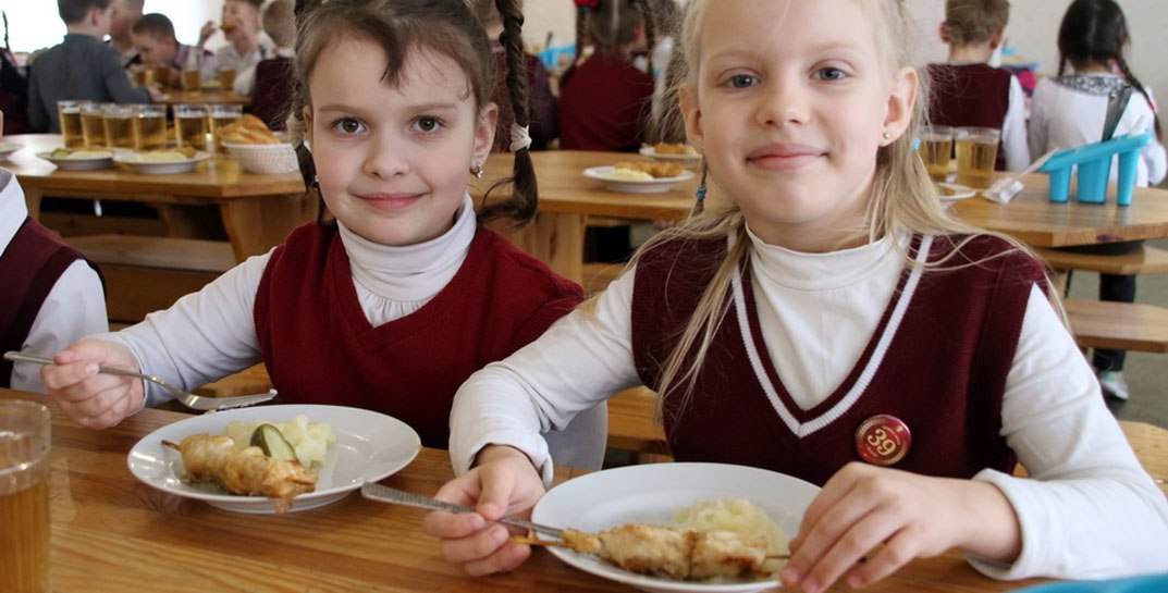 В новом учебном году все школы Беларуси перейдут на новые правила организации питания