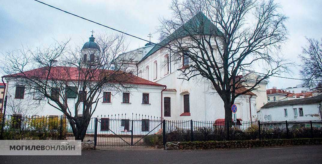 Католическая церковь Беларуси отказалась идти вслед за Ватиканом и благословлять однополые браки
