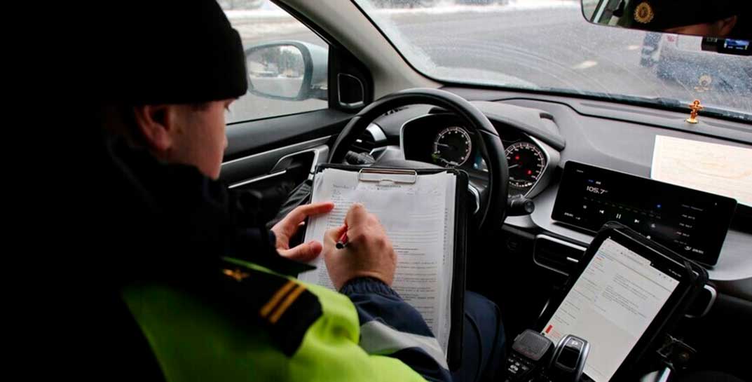 В Борисове водитель Porsche превысил скорость и получил уголовное дело. Вот почему
