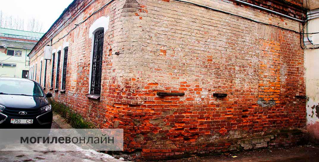 Привет из 19 века на Пожарном переулке: карет нет, а скругленные углы остались