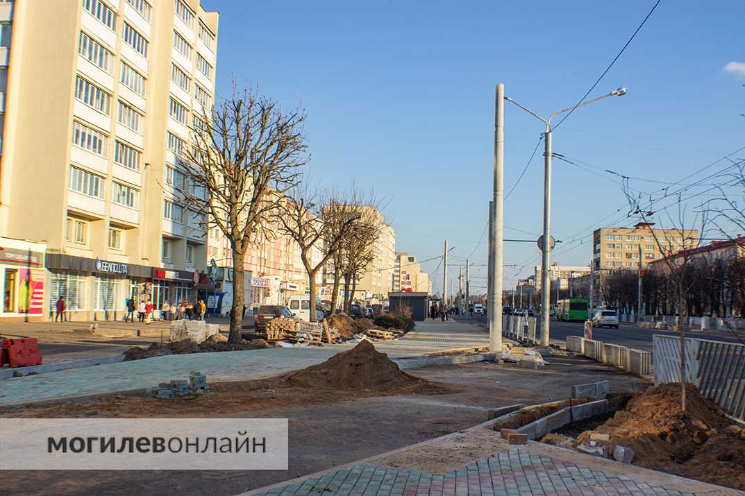 Пока выглядит не очень — но дело движется: в Могилеве ремонтируют Пушкинский проспект