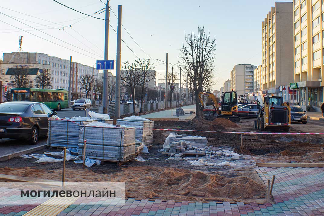 Пока выглядит не очень — но дело движется: в Могилеве ремонтируют Пушкинский проспект