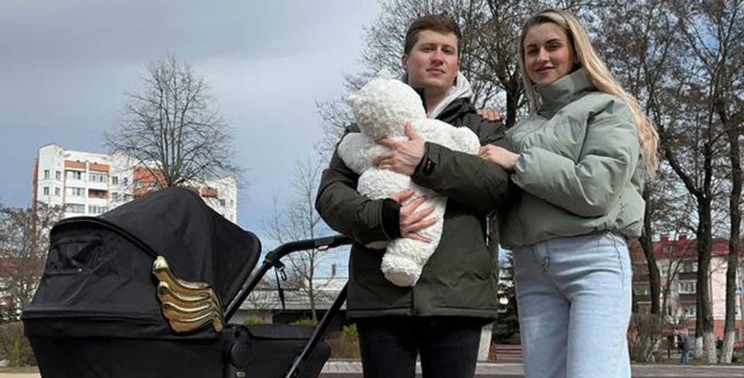 В Гомеле родители назвали сына Космос. Бабушки в шоке