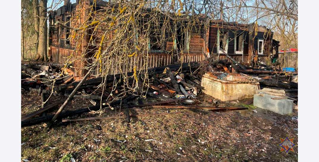 «В задымленной веранде на полу лежали мужчина и женщина» — братья в Горецком районе спасли на пожаре пьяных сожителей