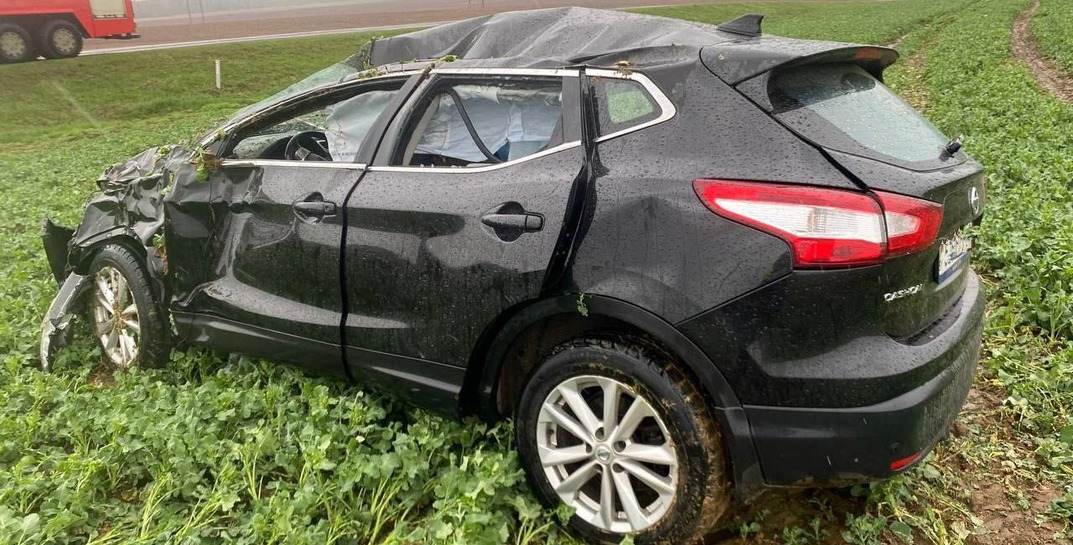 В Шкловском районе опрокинулся автомобиль — водитель погибла, пассажир в больнице