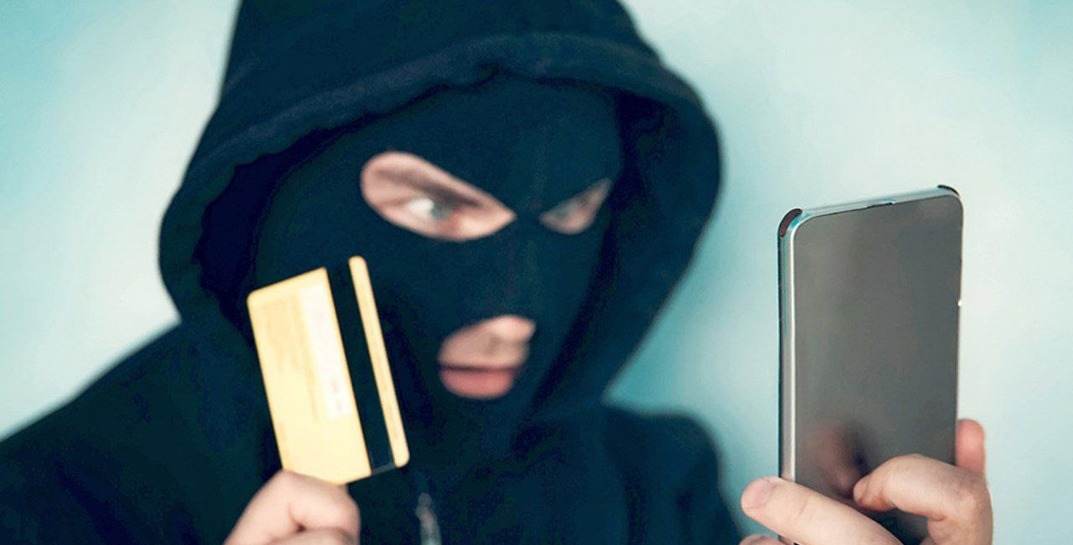 Мошенники стали звонить белорусам от имени операторов мобильной связи. Милиция рассказывает о свежих случаях чуть обновленной схемы обмана