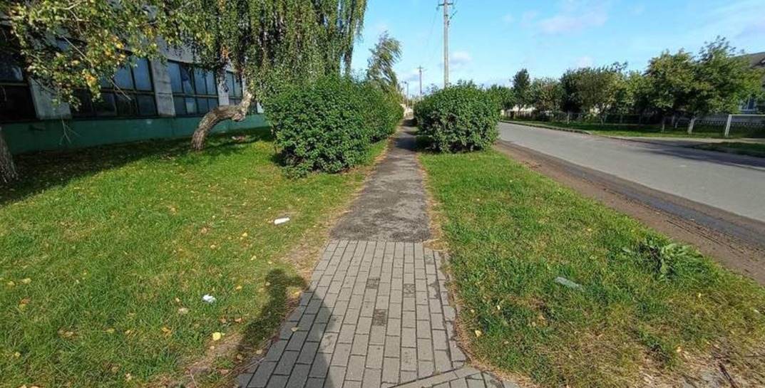 В Слуцке с аукциона продают арестованный кусок тротуара