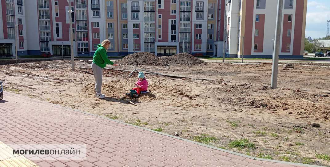 Жильцы ж/к «Талисман»: целый год у нас не делают детские площадки