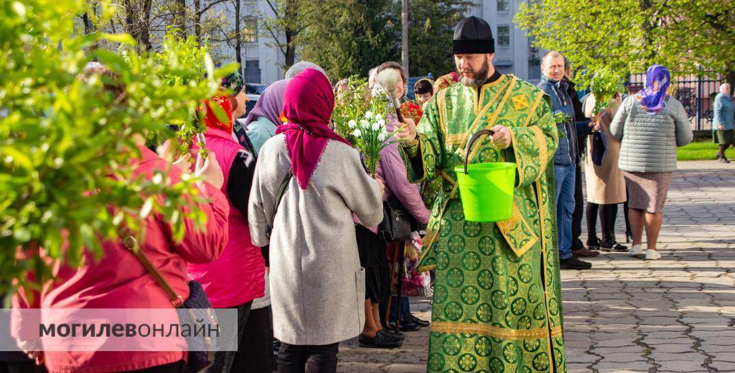 В Могилеве православные верующие празднуют Вербное воскресенье — фоторепортаж