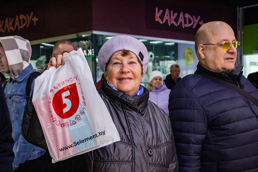 В Могилеве открылся новый магазин сети «5 элемент». Рассказываем про акции и бонусы для покупателей — фоторепортаж