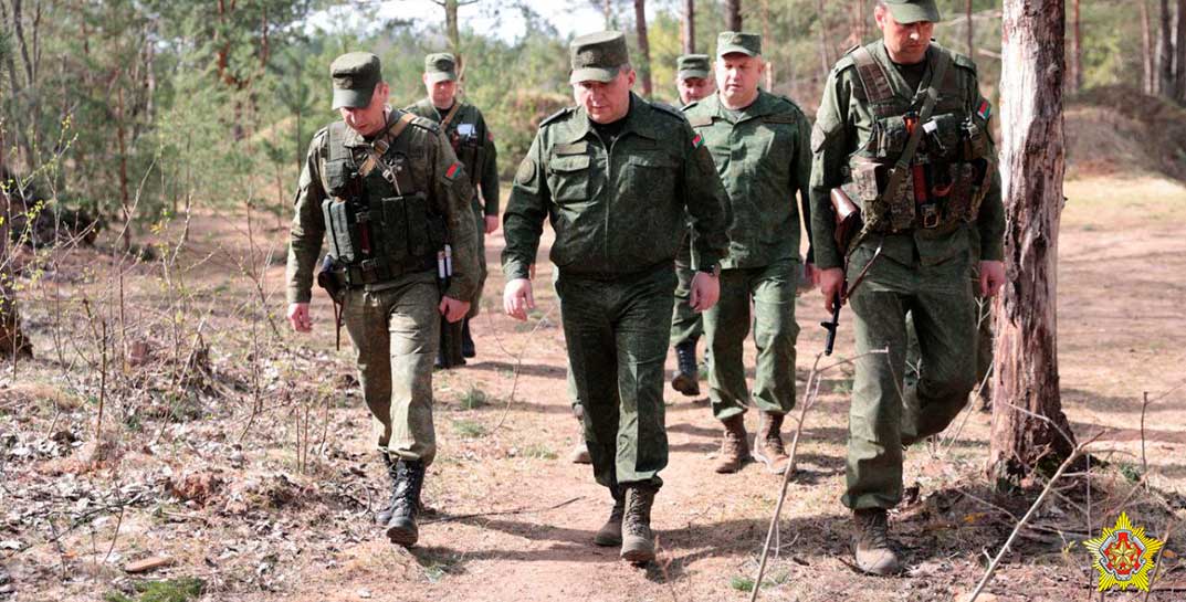 Если услышите выстрелы, не пугайтесь — Минобороны предупредило об учениях с боевой стрельбой в четырех областях Беларуси