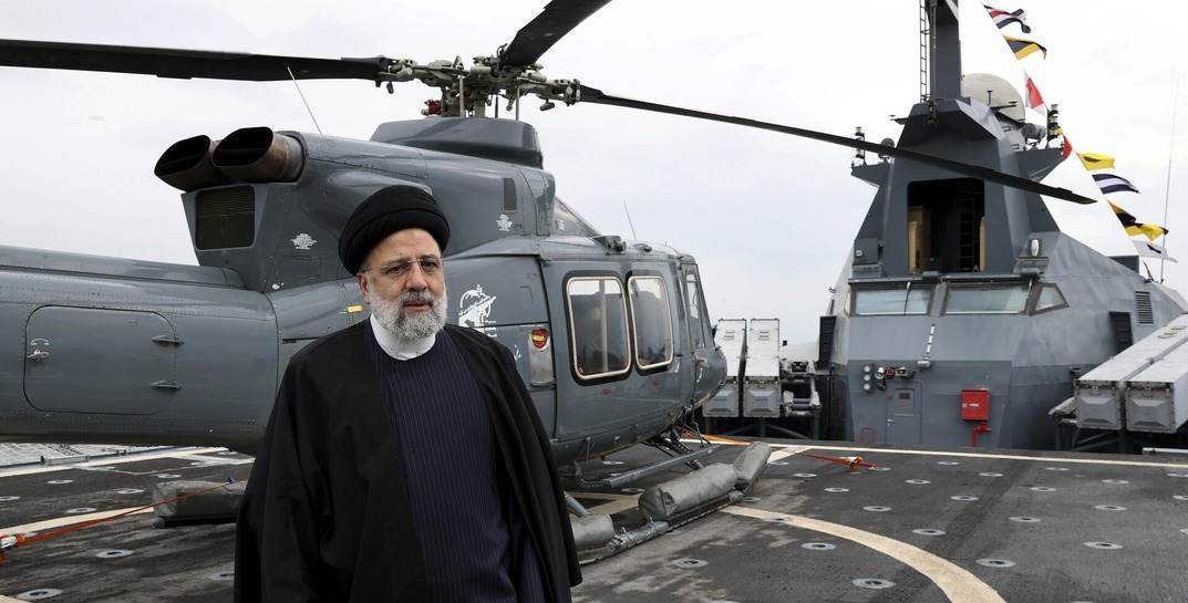 В результате крушения вертолета погиб президент Ирана