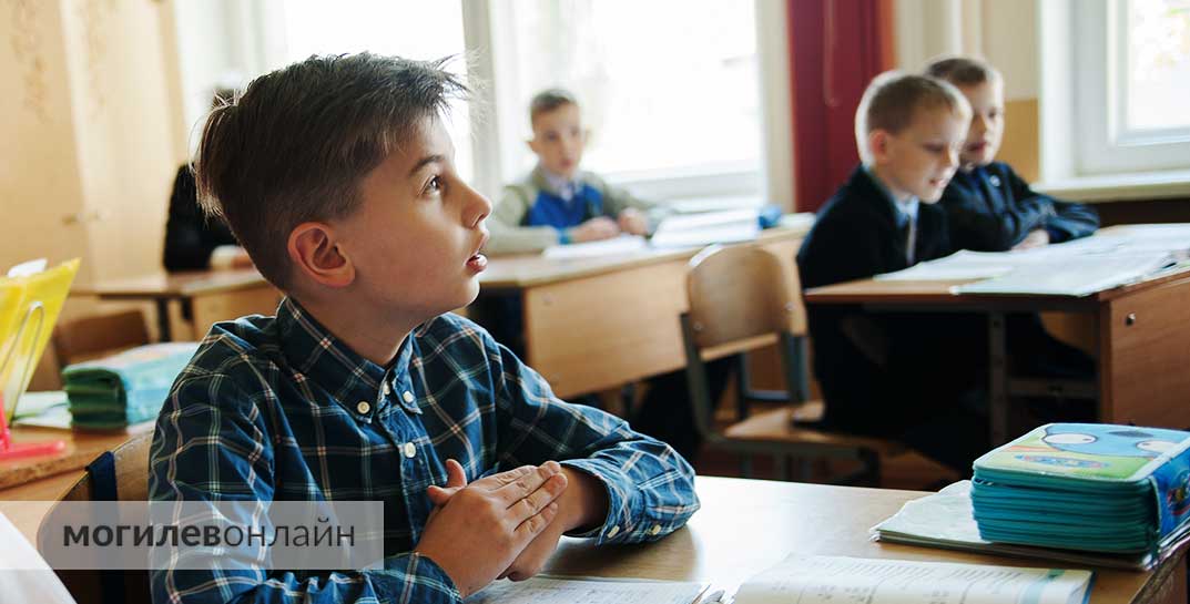 Минобразования Беларуси опровергло информацию о введении раздельного обучения мальчиков и девочек