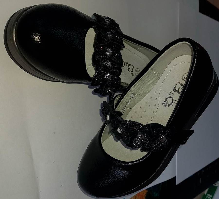 Бобруйская предпринимательница поставляла в Беларусь и продавала некачественную китайскую обувь для детей. «Лавочку» прикрыл Госстандарт

