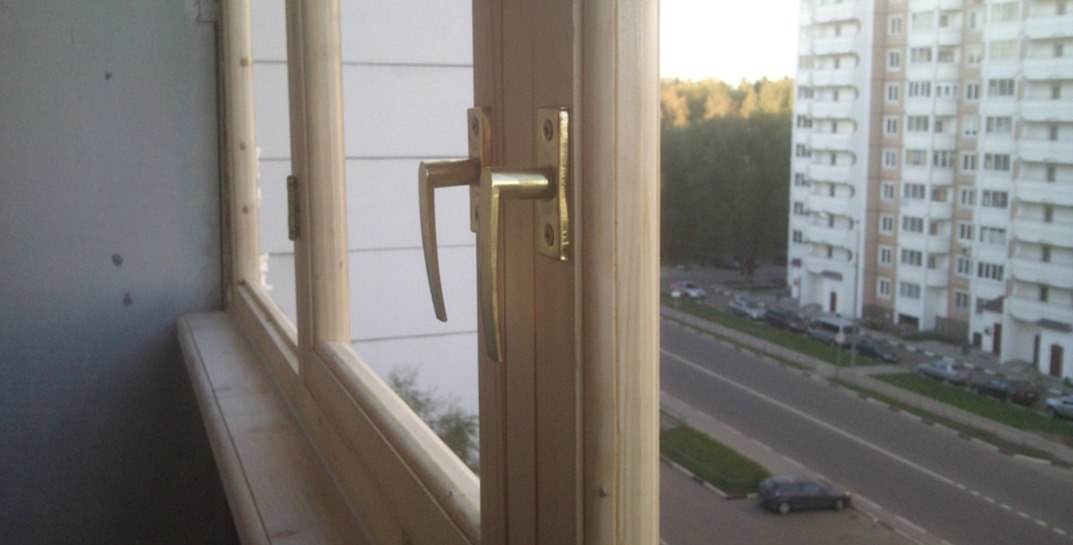 В Гродно из окна восьмого этажа выпала пятилетняя девочка