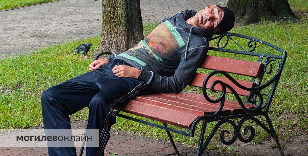 В Октябрьском районе Минска на весь июнь ограничат продажу спиртного. Это еще почему?