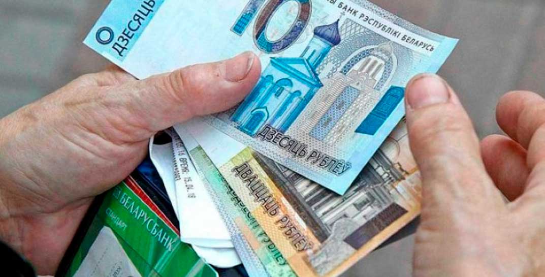 Пенсионерка из Щучина перевела мошенникам более 74 тысяч рублей. Аферисты ввели ее в такой транс, что она не верила настоящим сотрудникам банка и не открывала дверь милиционерам
