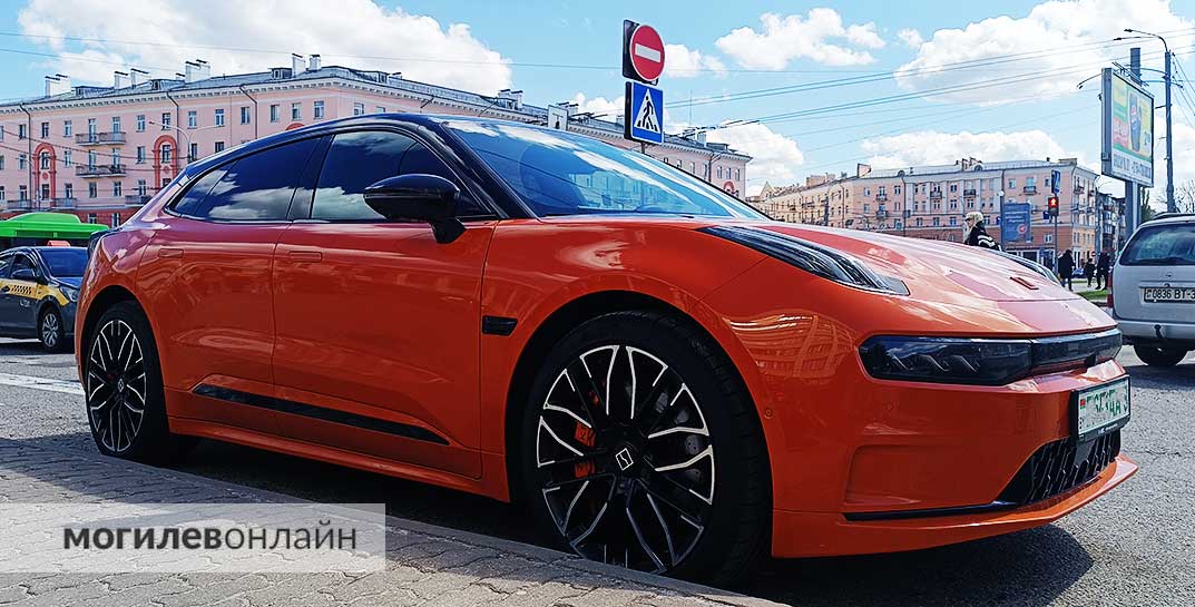Житель Бреста оформил доверенность, по которой другие люди купили машину. Теперь белорус должен налоговой больше $15 тысяч
