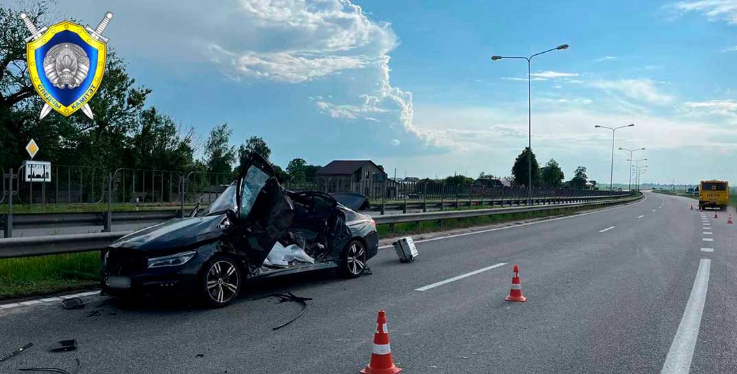 Смертельная авария: BMW под управлением могилевчанина столкнулась со школьным автобусом — водитель легковушки погиб