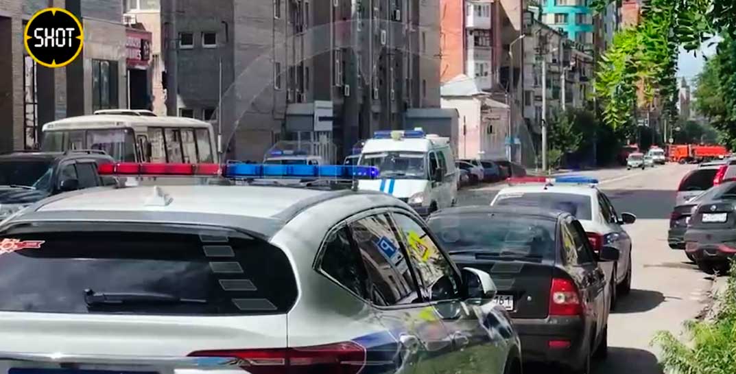 ЧП в Ростове-на-Дону — там заключенные террористы взяли в заложники двух сотрудников СИЗО и потребовали «зеленый коридор» для выезда из России