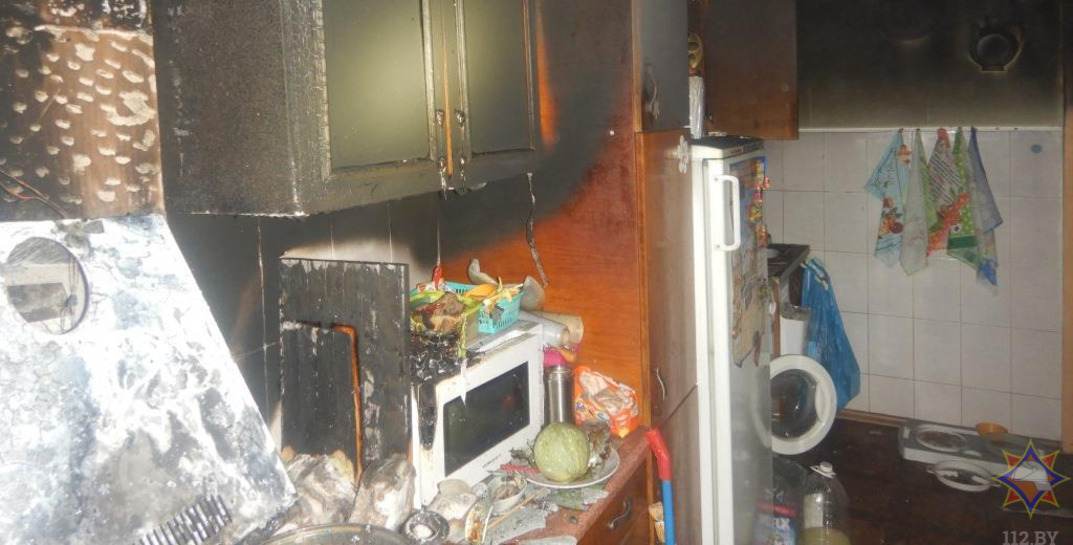 В Могилеве ночью горела квартира — женщина поставила стерилизоваться банки и уснула