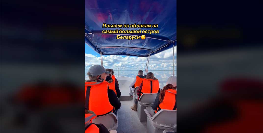 Похоже на рай. Вот так выглядит путь по Освейскому озеру до самого большого белорусского острова. Кстати, знаете, как он называется?