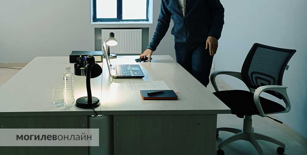 В Могилеве работница ЖКХ захотела поменять работу, однако ее ждал неприятный сюрприз от прежнего нанимателя — женщине выдали такую характеристику, что в новой работе ей отказали. Как решилась проблема?