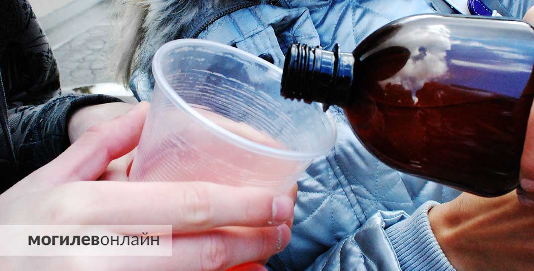 В Кировском районе сын пырнул отца ножом за то, что тот выпил его пиво