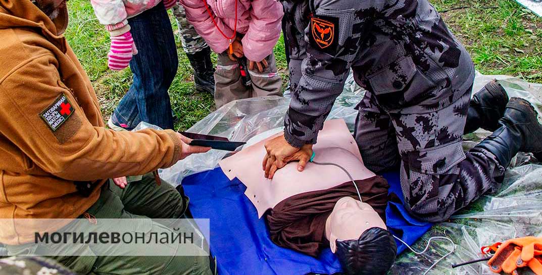 Минобразования анонсировало новый факультатив — теперь старшеклассников будут учить медицине