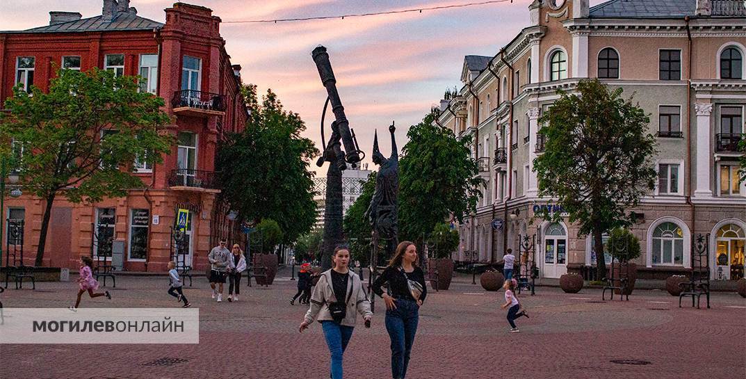 Рост детских пособий и пенсий, новшества на границе и удорожание кредитов. Что изменится с 1 августа