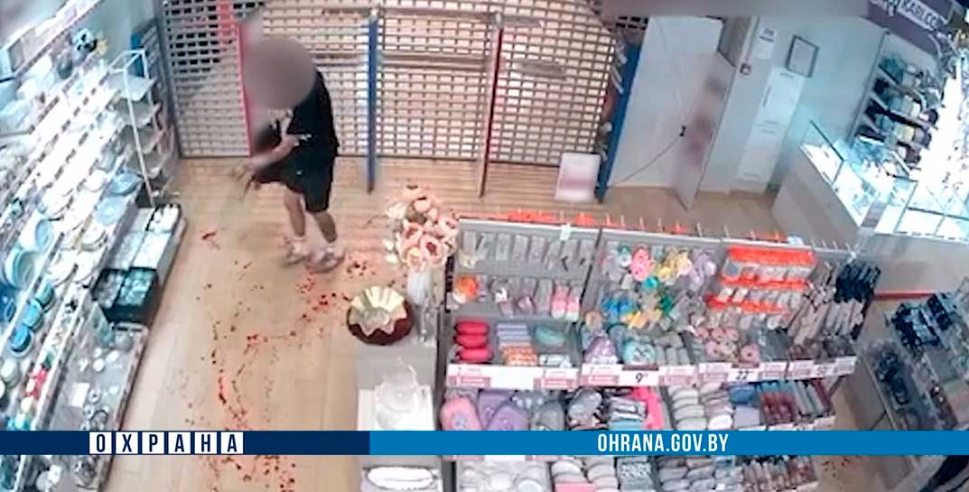 В Минске покупатель изрезал себе руки, потому что ему не дали украсть товары на 400 рублей