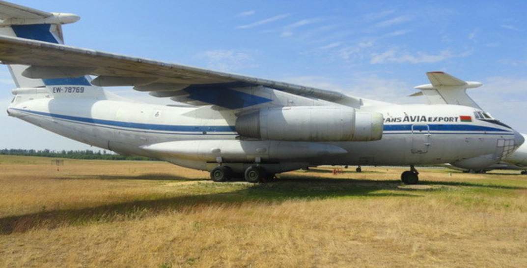 А почему бы и нет, если есть деньги? На одной из площадок белорусам предлагают купить самолет Ил-76