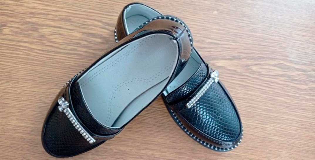 Могилевский предприниматель продавал некачественную детскую обувь и одежду