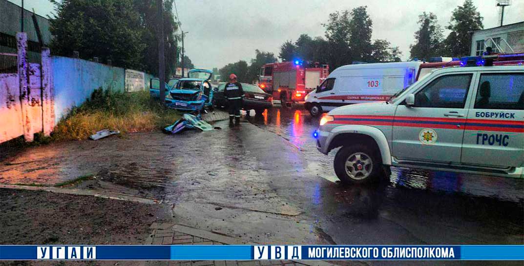 В Бобруйске ищут очевидцев жесткого ДТП