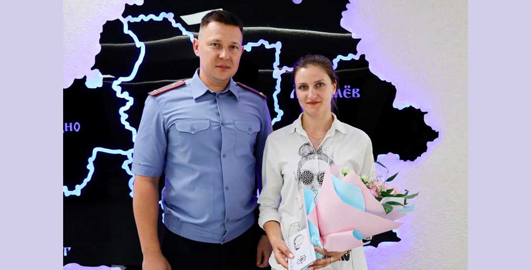Бобруйчанка помогла милиции задержать закладчика — женщину поблагодарили и выписали денежную премию