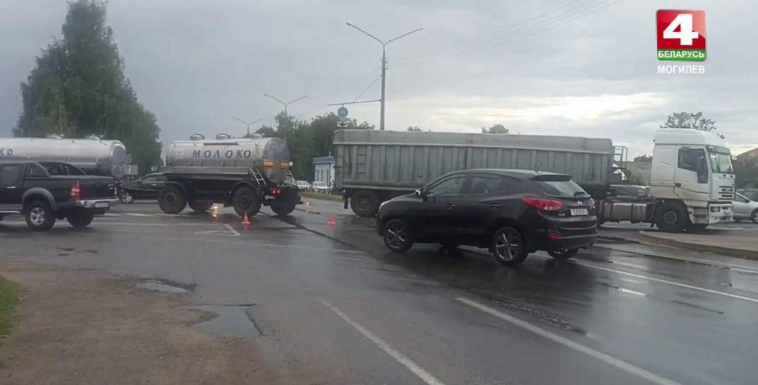 В Кировске столкнулись два большегруза