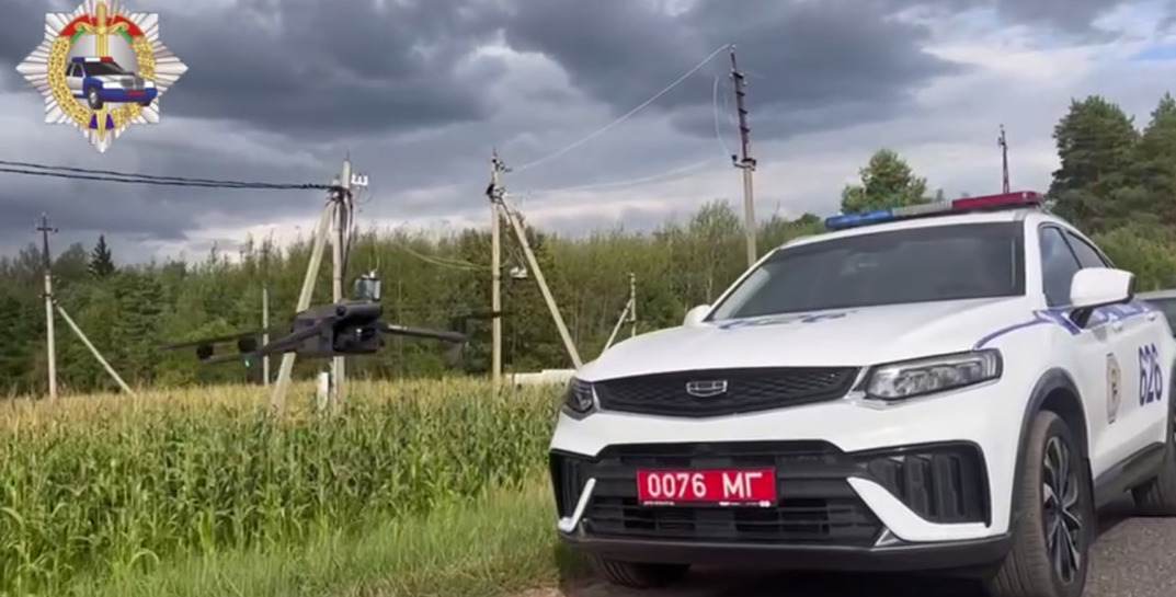 В Могилевской области начали использовать квадрокоптеры для поиска нарушителей на дорогах — в ГАИ показали, как это происходит