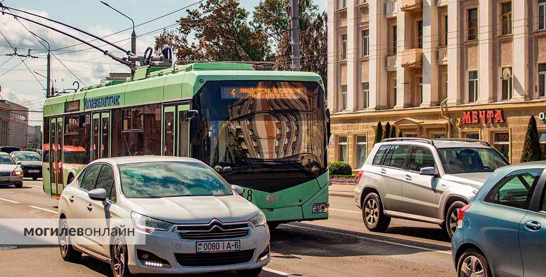 В Могилеве временно перенесли троллейбусную остановку — смотрите, какую и куда