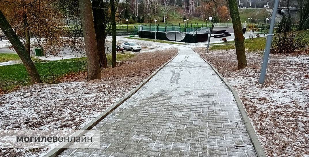 На Дубровенке появился долгожданный спуск без ступеней