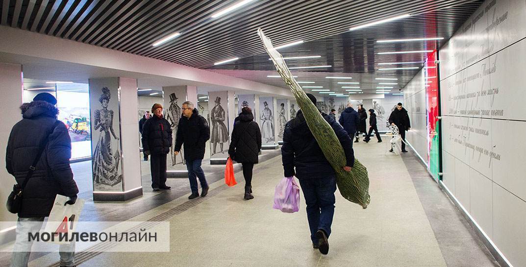 Первые пешеходы — пошли! Побывали на торжественном открытии подземки на перекрестке проспекта Пушкинского и улицы Островского в Могилеве