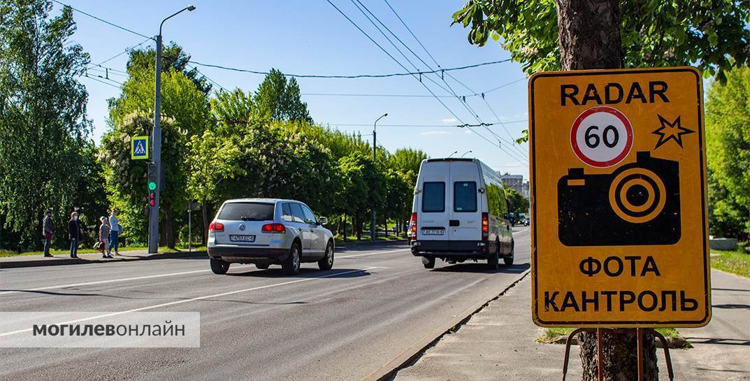 В Могилеве сразу два водителя на одном перекрестке нарушили правила дорожного движения — теперь все маршрутчики под контролем