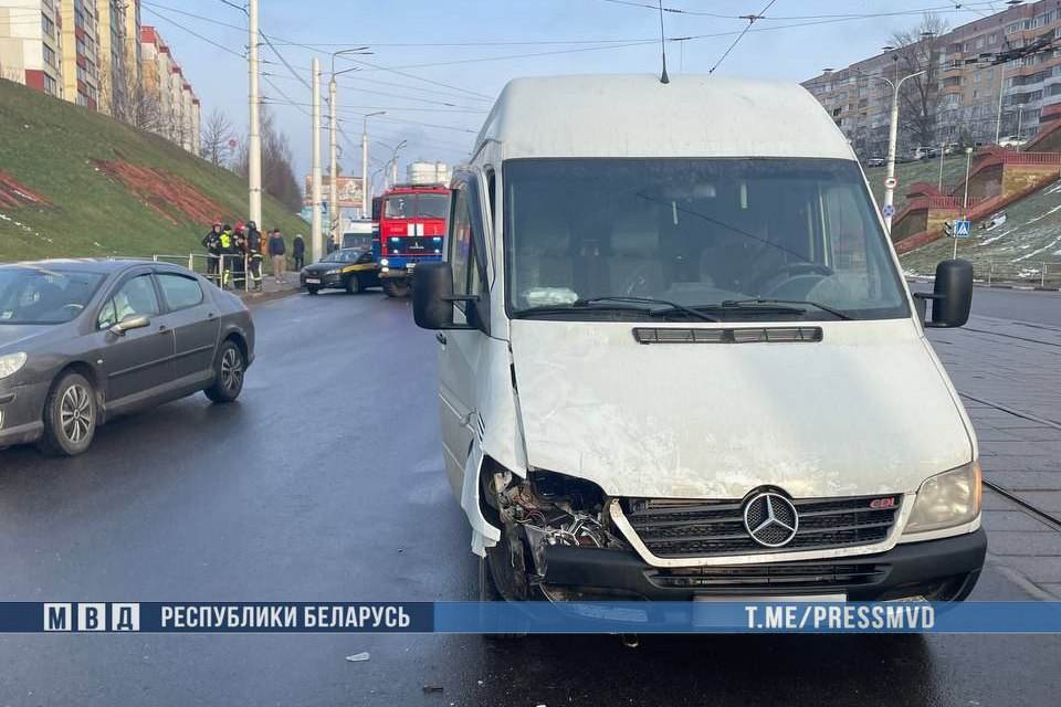 Трагическая новость из Витебска — в ДТП с микробусом погиб 9-летний мальчик
